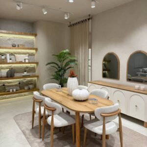 Store dining table 6